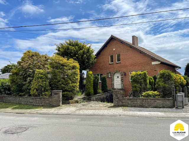 Villa à vendre à Nalinnes – 1/10