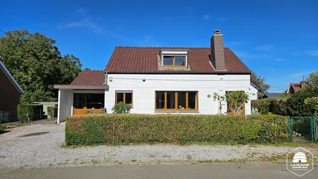 Villa te huur in Nalinnes – 1/10