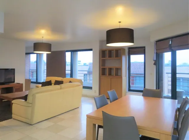 Penthouse te huur in Woluwe-Saint-Pierre – 1/10