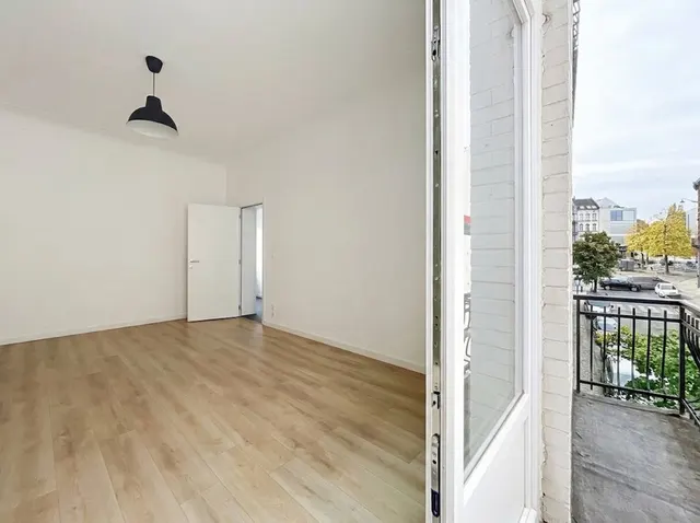Appartement te huur in Saint-Gilles – 1/10
