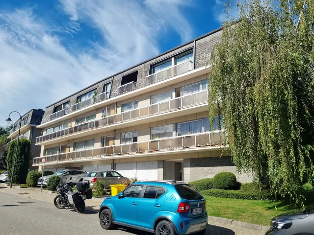 Appartement te koop in Laeken – 1/10
