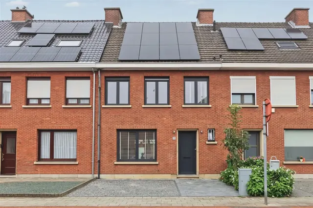 Huis te koop in Ekeren – 1/10
