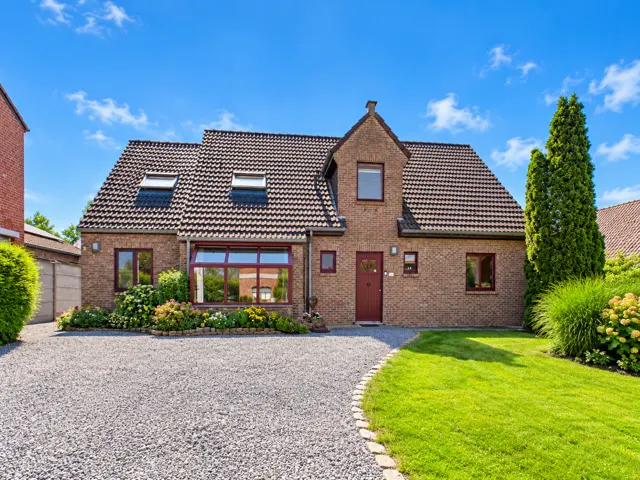 Huis for sale in Guignies – 1/10