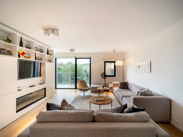 Apartment te huur in Woluwe-Saint-Pierre – 1/10