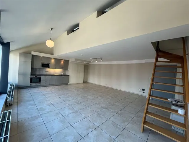Appartement te huur in Namur – 1/9