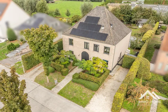 Huis te koop in Lochristi – 1/10