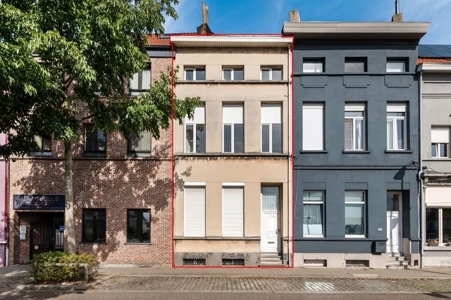 Huis te koop in Merksem – 1/10