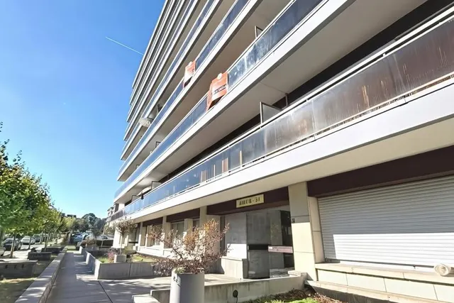 Appartement te huur in Evere – 1/4