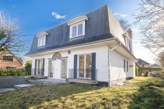 Villa te koop in Waterloo – 1/10
