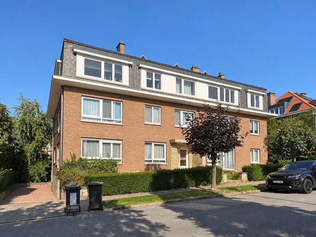 Appartement te huur in Woluwe-Saint-Pierre – 1/10