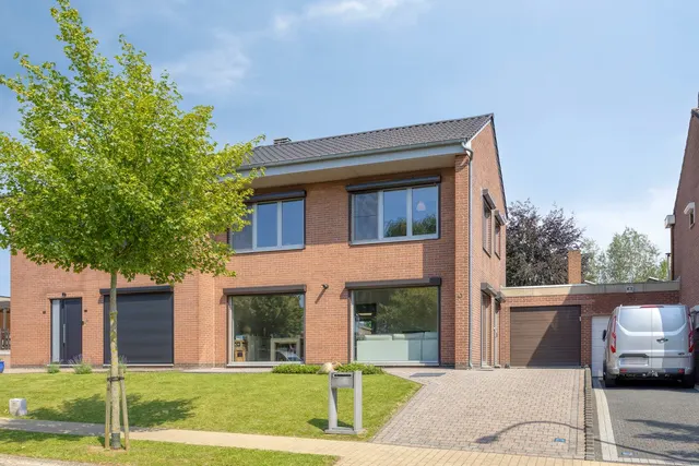 Huis à vendre à Landen – 1/10