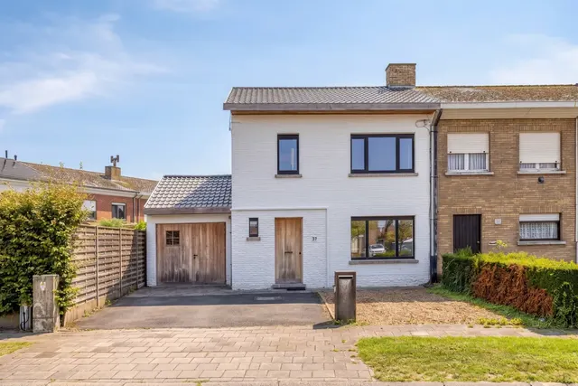 Huis te koop in Izegem – 1/10