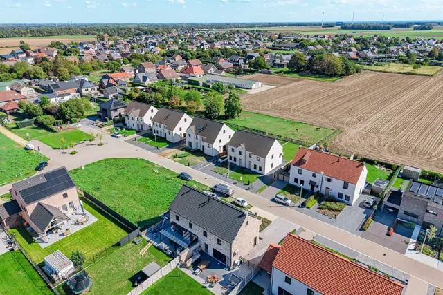 Huis te koop in Bree – 1/10