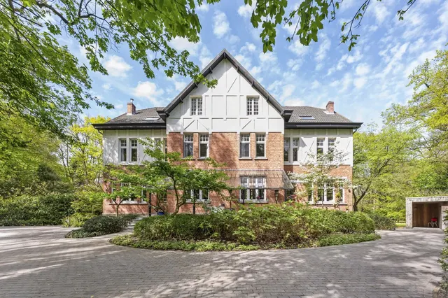 Huis à vendre à Brasschaat – 1/10