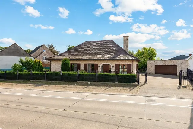 Huis for sale in Wetteren – 1/10