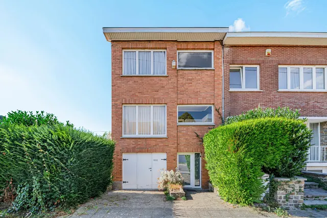 Maison à vendre à Mont-sur-marchienne – 1/10