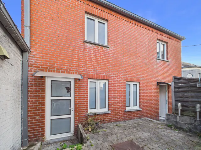 Huis te koop in Fontainel'Evêque Forchiesla-Marche – 1/10