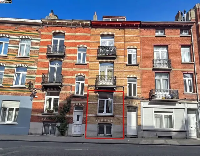 Studio te koop in Anderlecht – 1/10