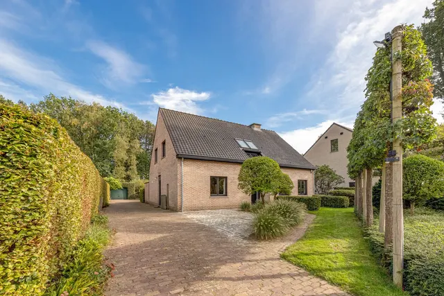 House for sale in Zoersel Halle – 1/4