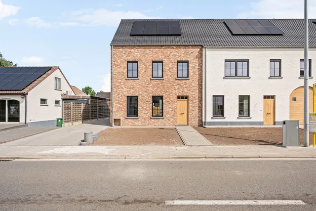Woning en villa te koop in Weelde – 1/10