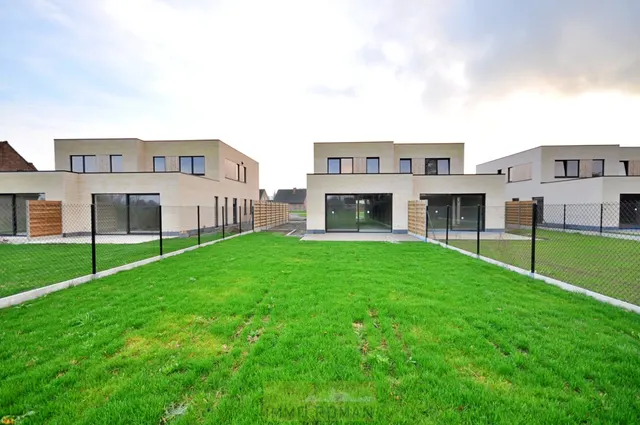 Woning te koop in Avelgem – 1/10