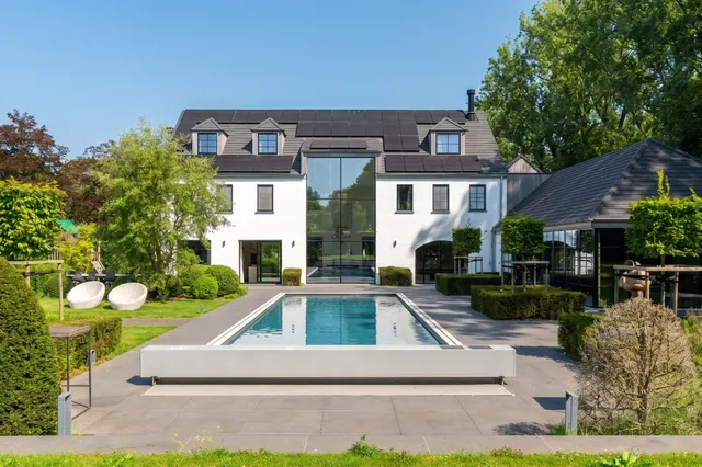Woning en villa for sale in Braine-l'Alleud – 1/10
