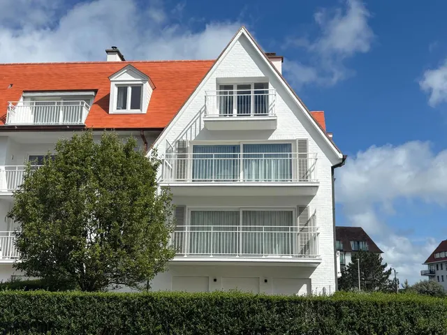 Appartement te koop in Knokke Zoute – 1/10