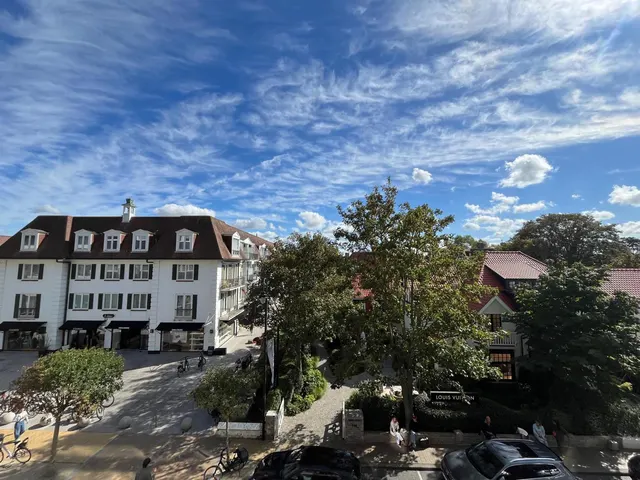 Appartement te koop in Knokke Zoute – 1/10