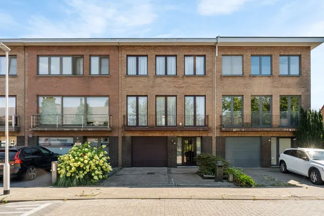 Woning en villa te koop in Edegem – 1/10