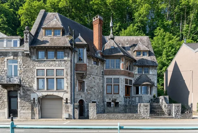 Woning en villa à vendre à Wépion – 1/10