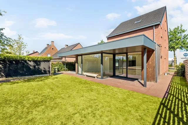 Woning en villa te koop in Hoogstraten – 1/10
