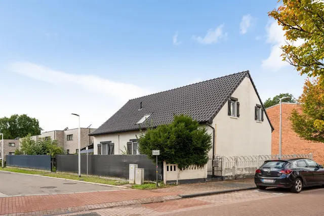 House for sale in Heusden – 1/10