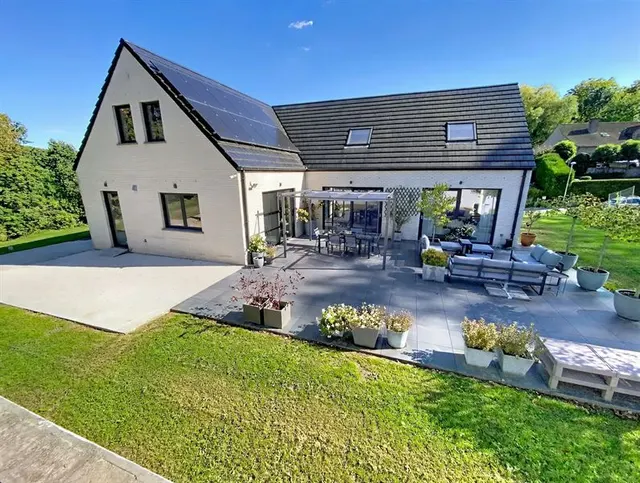 Huis te koop in Bousval – 1/10