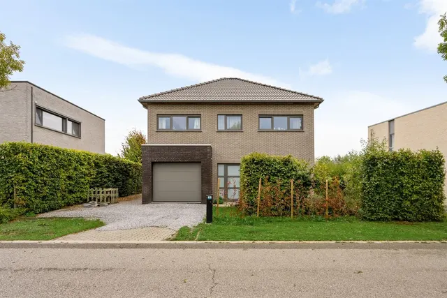 Huis te koop in Hasselt – 1/10