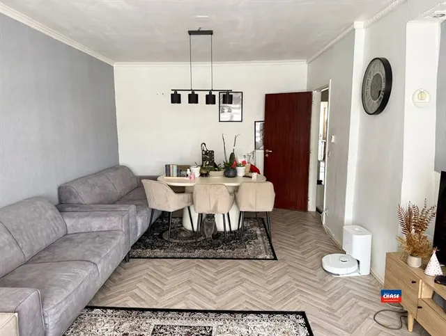 Appartement te koop in Merksem – 1/10