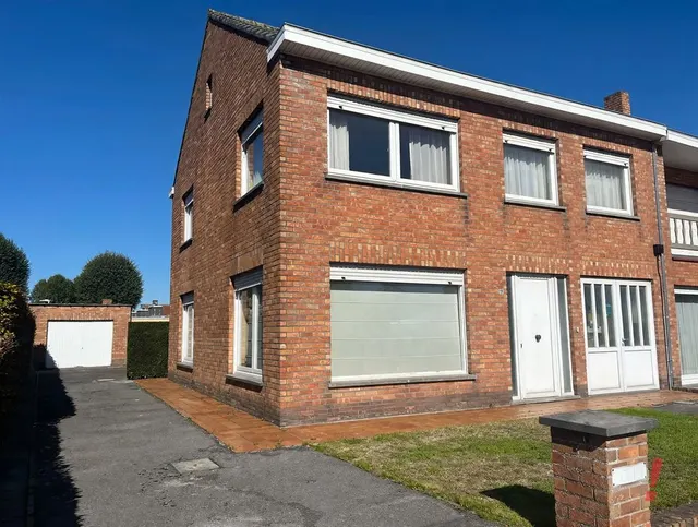 Huis te koop in Varsenare – 1/10