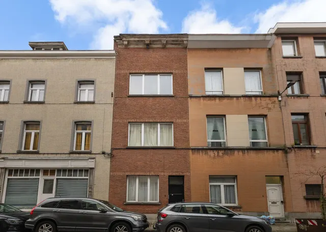 Huis te koop in Ixelles – 1/10