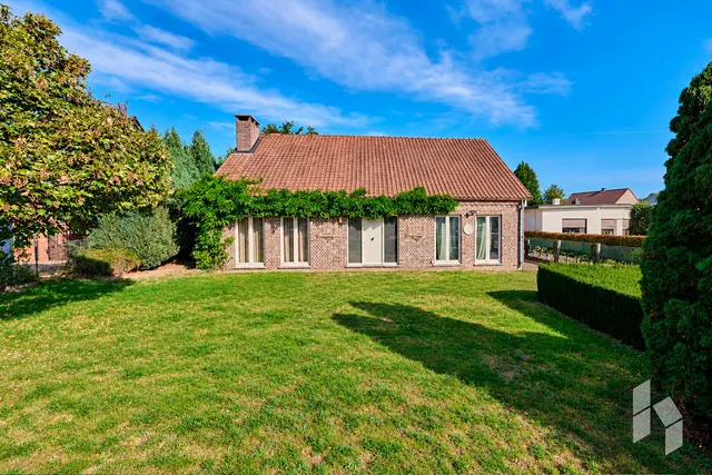 Huis te koop in Lommel – 1/10