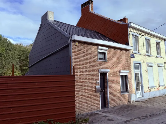 Huis te koop in Charleroi Jumet – 1/10
