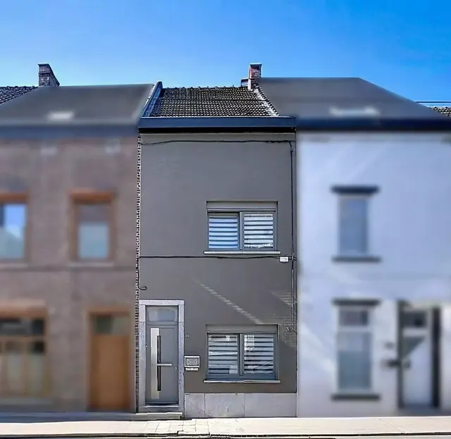 Huis te koop in Charleroi – 1/10