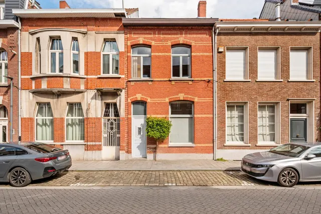 Woning en villa for sale in Turnhout – 1/10