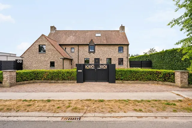 Woning en villa te koop in Lommel – 1/10