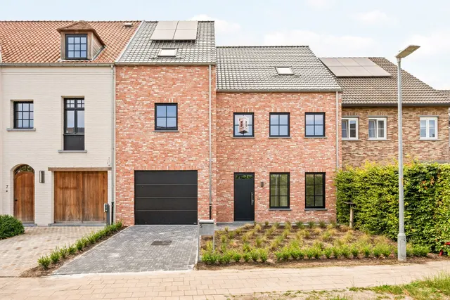 Woning en villa te koop in Oud-Turnhout – 1/10