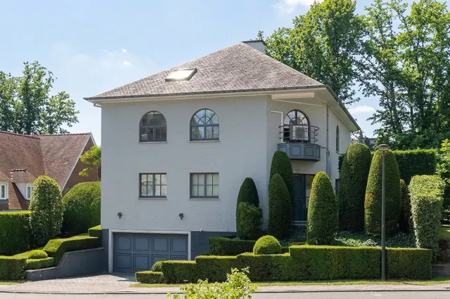Woning en villa te koop in Uccle – 1/10