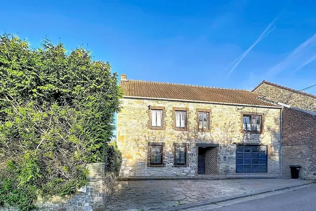 Huis te koop in Hanzinelle – 1/4