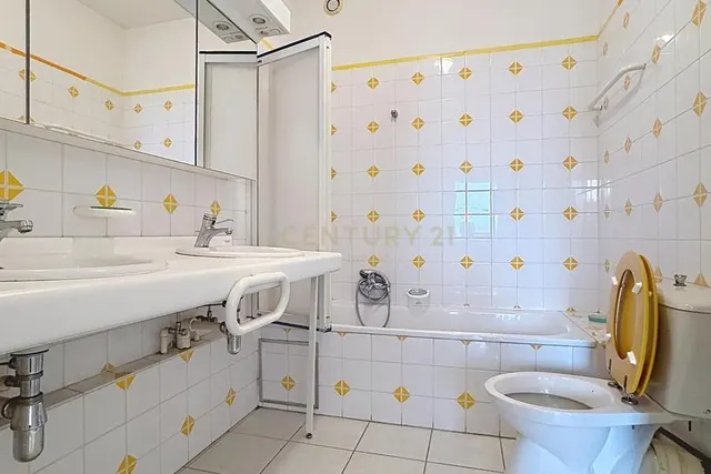 Appartement te huur in Berchem-Sainte-Agathe