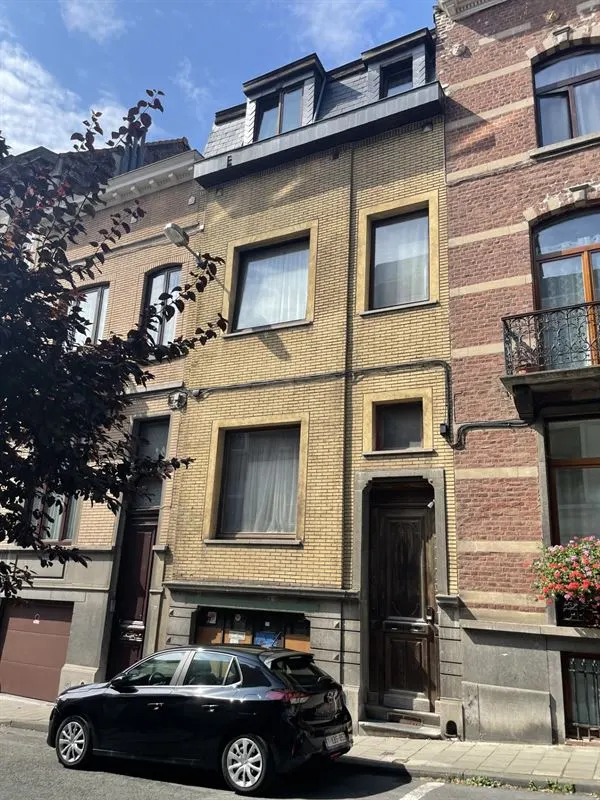 Huis te koop in Ixelles – 1/10