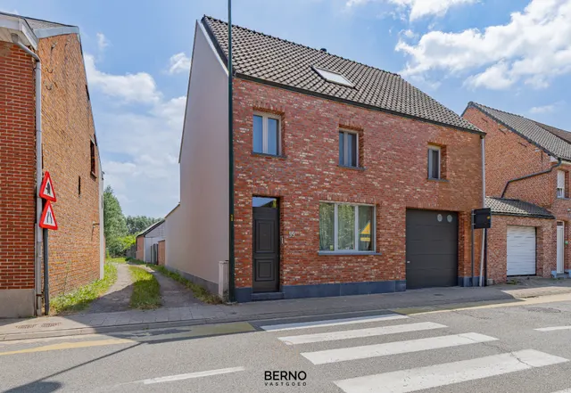 Woning te koop in Buggenhout – 1/10