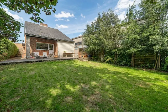 Villa te koop in Beersel – 1/10