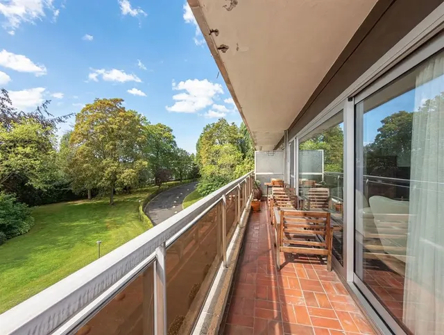 Appartement te koop in Laeken (Bru.) – 1/10